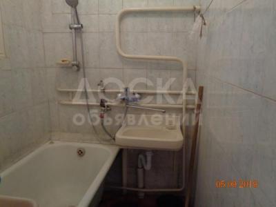 Продаю 4-комнатную квартиру, 75кв. м., этаж - 4/4, Кольбаева/ Лермонтова.