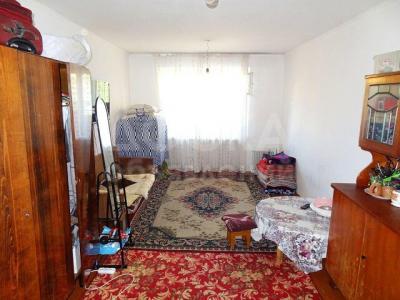 Продаю 1-комнатную квартиру, 18кв. м., этаж - 2/5, 5 мкр. по ул. Суеркулова.