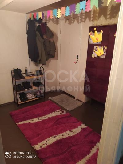 Продаю 1-комнатную квартиру, 45кв. м., этаж - 9/9, Бокомбаева Манаса.