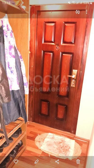 Продаю 3-комнатную квартиру, 58кв. м., этаж - 4/4, 6 мкр.