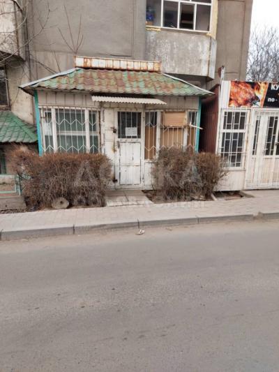 Продаю торговое помещение  10кв. м., восток-5.