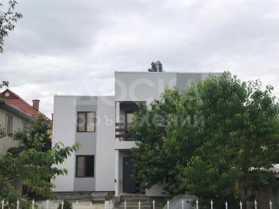 Продаю дом 6-ком., 200кв. м., этаж-2, 5-сот., стена кирпич, Орто-Сай.