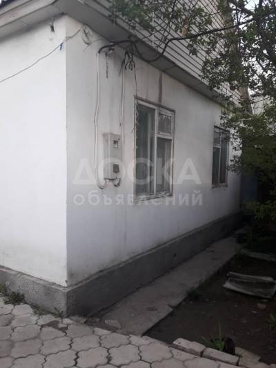 Продаю дом 3-ком. 56кв. м., этаж-1, 4,5-сот., стена саман, Маевка 2 ул от молодой гвардии. .