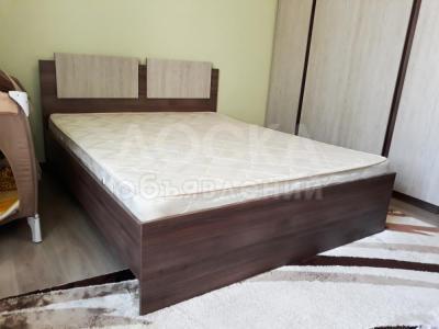 Продаю современный спальный гарнитур