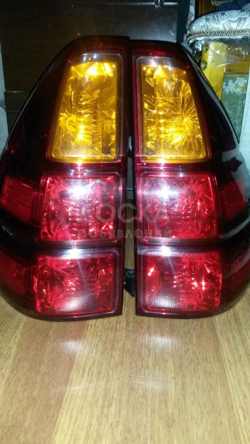 Задние фары Lexus GX470