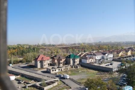 Продаю квартиру 2-ком., 61.7кв. м., этаж - 9/9, 5 микрорайон,