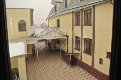 Продаю дом 6-ком. 500кв. м., этаж-2, 11-сот., стена кирпич,  село Киргизия .