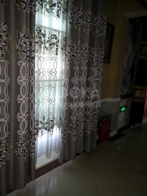 Продаю шторы с покрывалом для спальни из Гуанчжоу