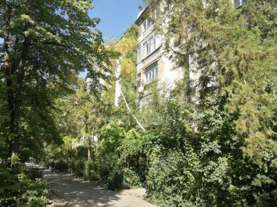 Продаю 2-комнатную квартиру, 50кв. м., этаж - 5/5, Чуй Карпинка.