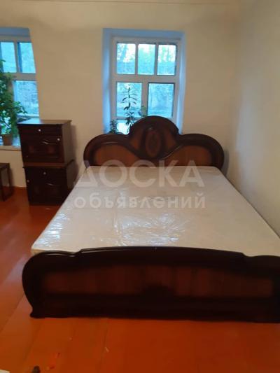 Продаю дом 7-комнатную 500кв. м., этаж-2, 15-сот., стена кирпич, Г. Бишкек, село маевка.