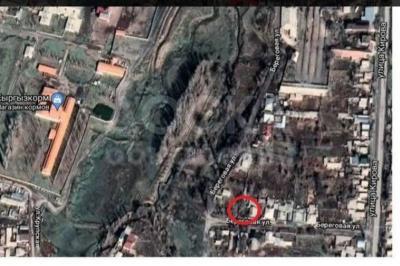 Продаю дом 3-ком. 40кв. м., этаж-1, 10-сот., стена кирпич, В стороне пив.завода.