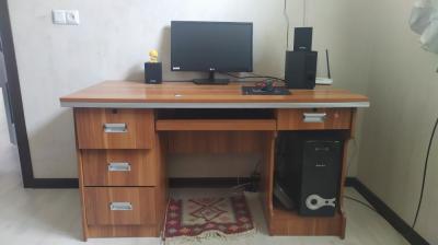 Офисный и компьютерный стол