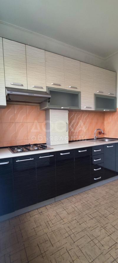 Продаю 3-комнатную квартиру, 60кв. м., этаж - 5/5, 7 апреля.