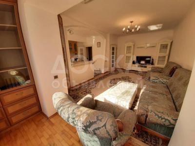 Продаю 3-комнатную квартиру, 88,9кв. м., этаж - 4/5, Шопокова-Боконбаева.