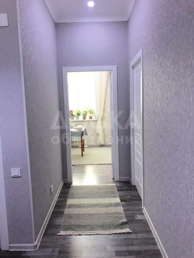 Продаю 2-комнатную квартиру, 61кв. м., этаж - 5/7, тунгуч.