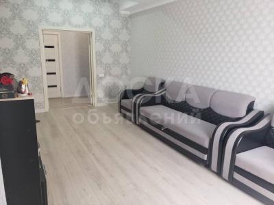 Продаю 3-комнатную квартиру, 98кв. м., этаж - 8/10, ала арча.