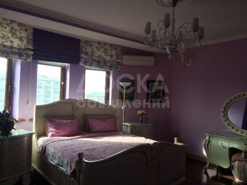 Продаю квартиру 3-ком., 154кв. м., этаж - 7/10, Советская -московская.