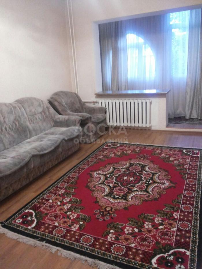 Продаю квартиру 1-ком., 34кв. м., этаж - 2/5, 10 микр,