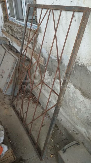 Решетки на окна б/у