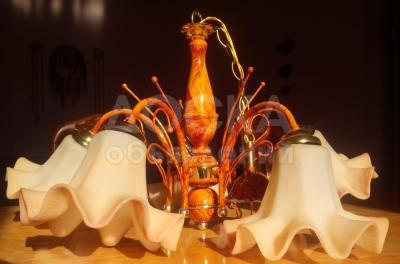 Большая цветная люстра