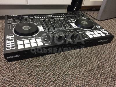 Roland dj 808!!! + Serato DJ pro!!! (dj(диджей) контроллер, драм машина, 4 канальный микшер, vt-голосовой трансформер)