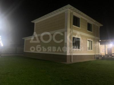 Продаю дом 7-ком. 280кв. м., этаж-2, 8-сот., стена кирпич, ул. Кырк-Кыз 59.