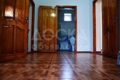 Продаю дом 6-ком. 113кв. м., этаж-1, 6-сот., стена кирпич, Ул Карульский 12/1 Пересекает Ден Сяо Пинь, Шлагбаум. .