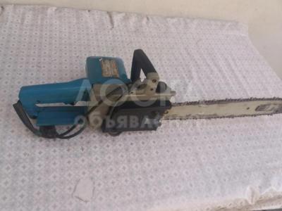Продаю цепную электро пилу Makitra