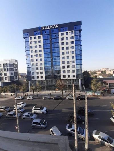 Продаю 1-комнатную квартиру, 45кв. м., этаж - 7/10, Ахунбаева\Душанбинская.