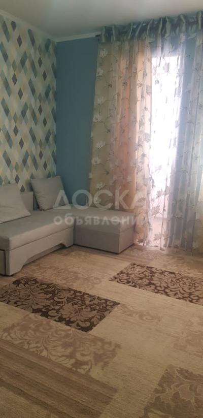 Продаю 1-комнатную квартиру, 40кв. м., этаж - 6/10, Медерова-Элебаева.