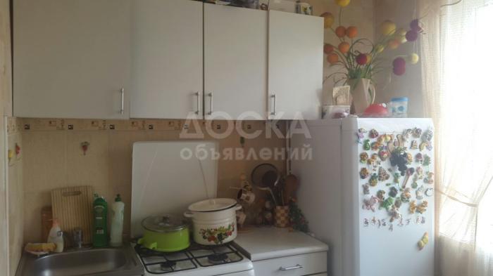 Продаю квартиру 2-ком., 44,6кв. м., этаж - 4/4, 4 мкр,