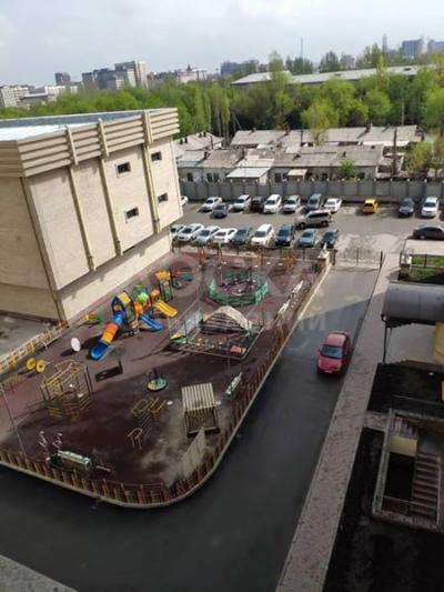 Продаю 3-комнатную квартиру, 120кв. м., этаж - 8/9, Каракульская/Горького.