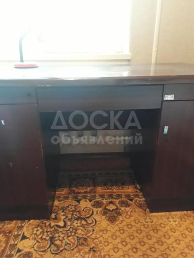 продаю письменный стол б.у 2 дивиди плейер