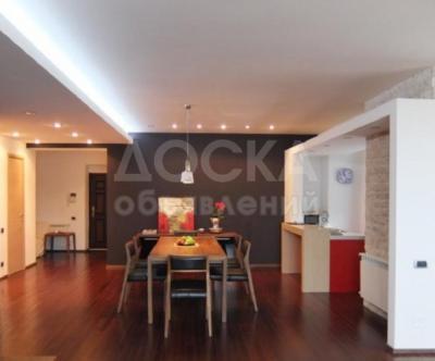 Продаю 4-комнатную квартиру, 148кв. м., этаж - 9/10, Чуй/Исанова .