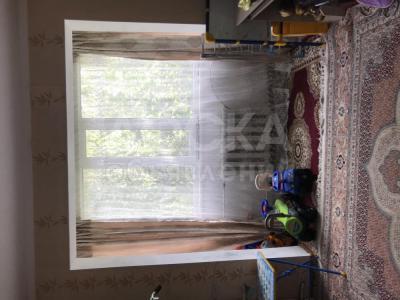 Продаю 2-комнатную квартиру, 43кв. м., этаж - 2/4, 9микр.