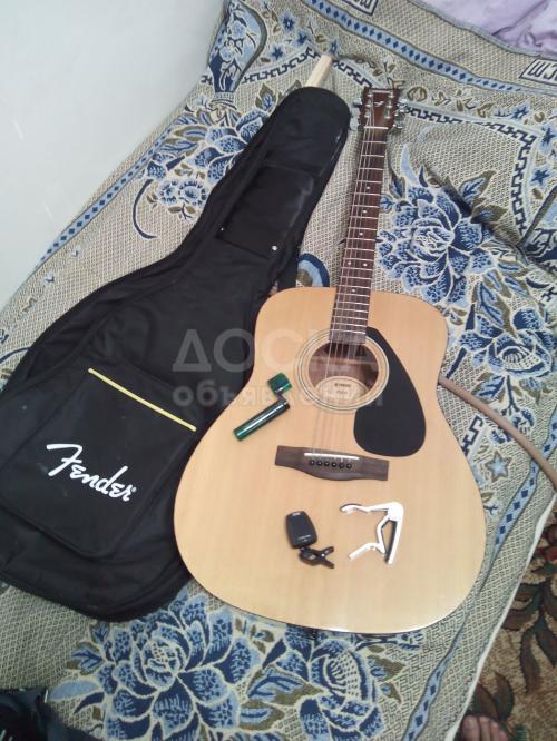 Акустическая гитара Yamaha