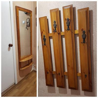 Зеркало с вешалкой для курток