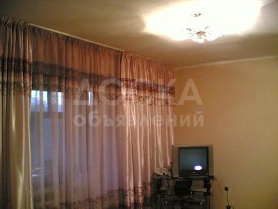 Продаю 2-комнатную квартиру, 42кв. м., этаж - 2/2, Новопокровка Ул. Пушкина 44 Кв 13.