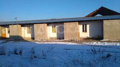 Продаю дом 5-ком., 70кв. м., этаж-1, 6-сот., стена саман, Новопокровка.