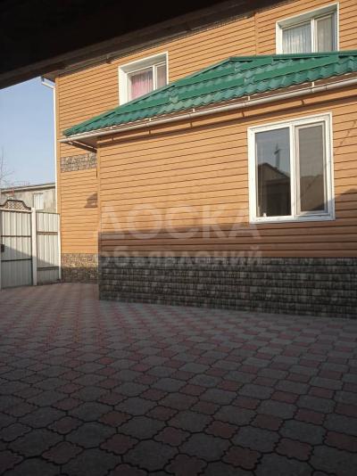 Продаю дом 5-ком. 120кв. м., этаж-2, 7-сот., стена кирпич, Ул.Иманкулова 29А (Ориентир 1-й мкр.).