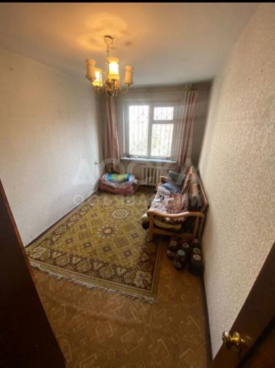 Продаю 2-комнатную квартиру, 43кв. м., этаж - 2/5, Боконбаева калык акиева.