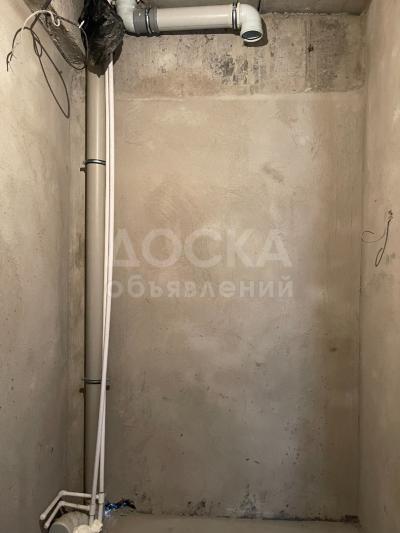 Продаю дом 6-ком. 232.2кв. м., этаж-3, 2-сот., стена кирпич, Абая медерова .