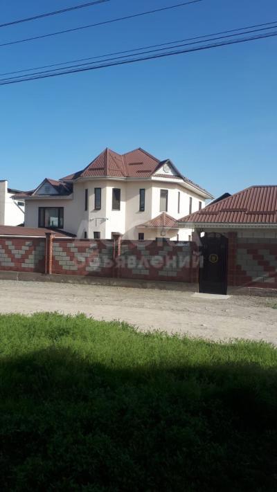 Продаю дом 6-ком. 242кв. м., этаж-2, 05.43-сот., стена кирпич, Арча-Бешик., Ул. И.Раззакова23.