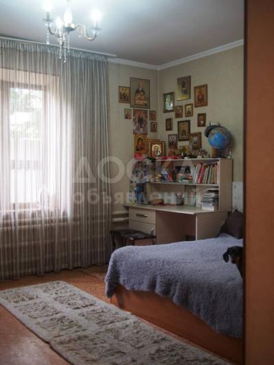 Продаю полдома 3-ком. 100кв. м., этаж-1, 4.5-сот., стена саман, Ул.Кронштадская,р-нГазгородка.