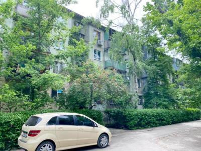 Продаю 2-комнатную квартиру, 43кв. м., этаж - 2/4, 9мкр.