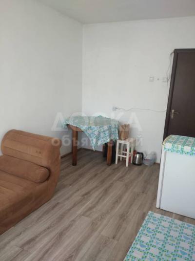 Срочно продается комната гостиничного типа в районе БГУ. 11000$