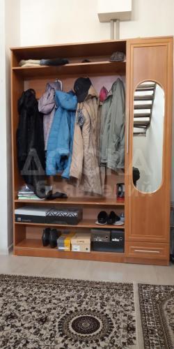 Продаю шкаф для прихожой в хорошем состояние размер 2 на 1,50 прошу 10000 тысяч торг уместен контакты 0551300099 вац апп.