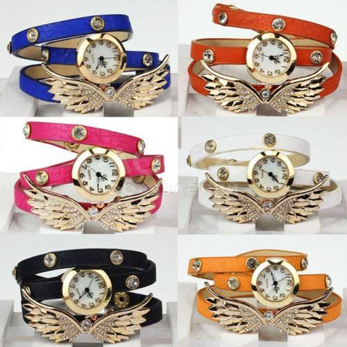 Часы-браслет с крылышками всего за 290 с.