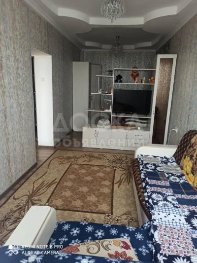 Продаю 1-комнатную квартиру, 43кв. м., этаж - 9/10, 12 мкр.