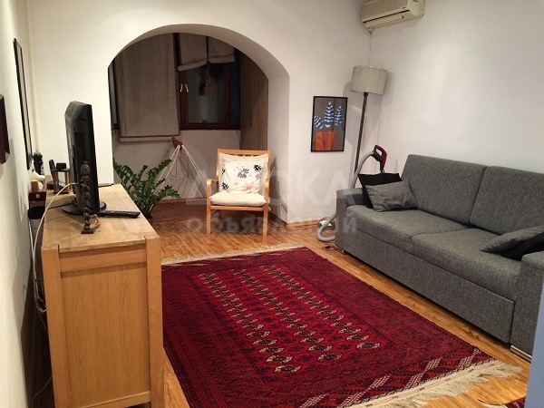 Продаю 2 кв. Индив. Без посредников. Московская 217 - К.Акиева